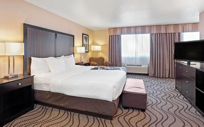 La Quinta Inn & Suites by Wyndham Boise Towne Square