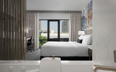 Hotel 43