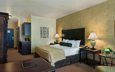 Oxford Suites Boise