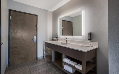Hotel 28 Boise Airport, an Ascend Collection Hotel
