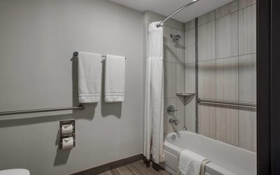 Hotel 28 Boise Airport, an Ascend Collection Hotel