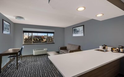 Hotel 28 Boise Airport, an Ascend Collection Hotel