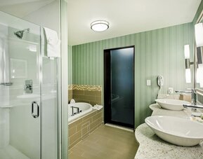 Holiday Inn Hotel & Suites Saskatoon Downtown by IHG