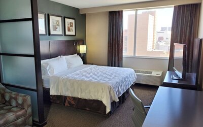 Holiday Inn Hotel & Suites Saskatoon Downtown by IHG