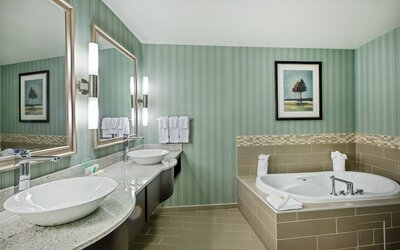 Holiday Inn Hotel & Suites Saskatoon Downtown by IHG