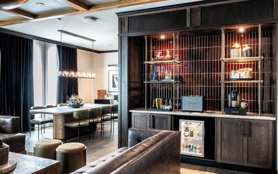 Hotel Renegade