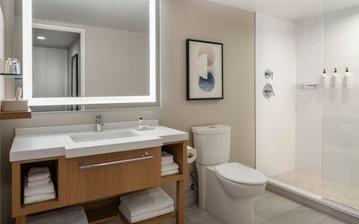 Delta Hotels by Marriott Saskatoon Downtown