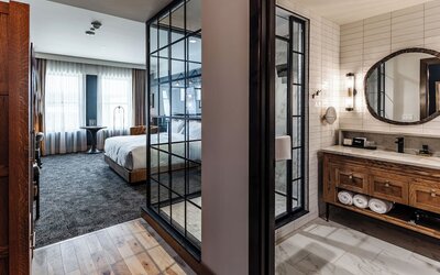 Hotel Renegade