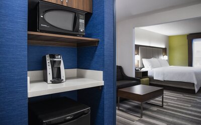Holiday Inn Express & Suites Saskatoon Centre by IHG