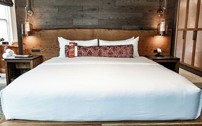 Hotel Renegade