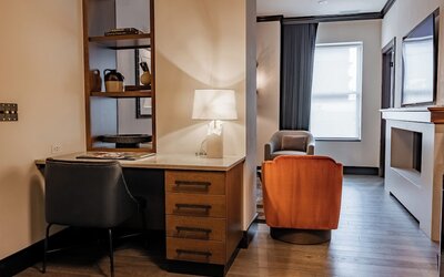 Hotel Renegade