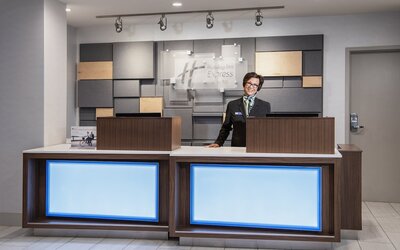 Holiday Inn Express & Suites Saskatoon Centre by IHG