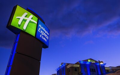 Holiday Inn Express & Suites Saskatoon Centre by IHG