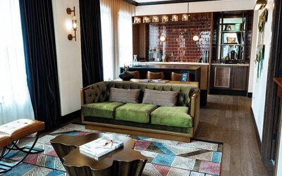 Hotel Renegade