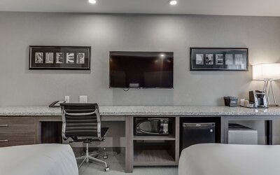 Home Inn & Suites Saskatoon South