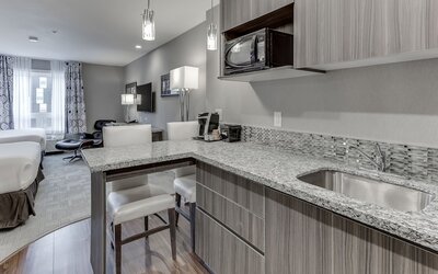 Home Inn & Suites Saskatoon South