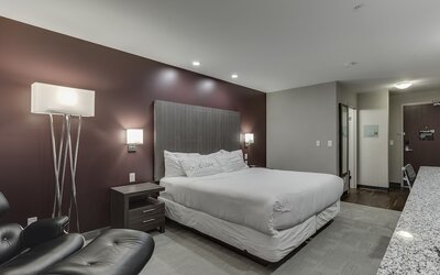 Home Inn & Suites Saskatoon South