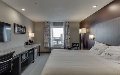 Home Inn & Suites Saskatoon South