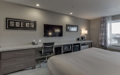 Home Inn & Suites Saskatoon South