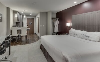 Home Inn & Suites Saskatoon South