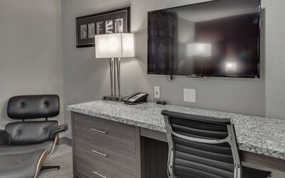 Home Inn & Suites Saskatoon South