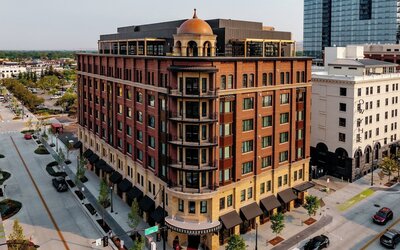 Hotel Renegade