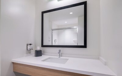 Garner Hotel Boise Airport by IHG