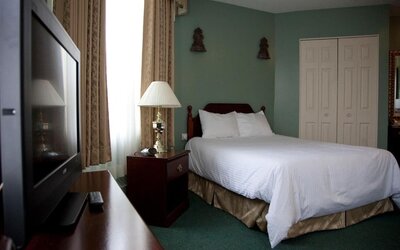 Hotel Senator