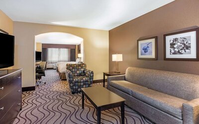 La Quinta Inn & Suites by Wyndham Meridian / Boise West