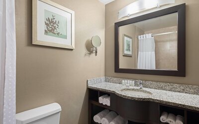 Ramada by Wyndham Saskatoon