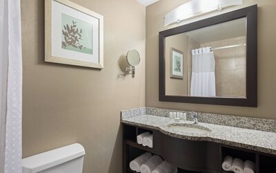 Ramada by Wyndham Saskatoon