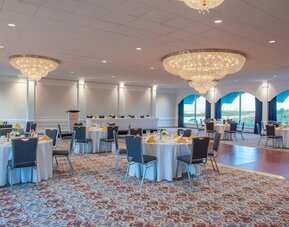 Sheraton Cavalier Saskatoon Hotel
