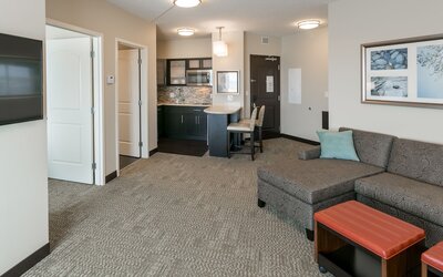 Staybridge Suites Saskatoon - University by IHG