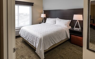 Staybridge Suites Saskatoon - University by IHG