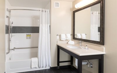 Staybridge Suites Saskatoon - University by IHG