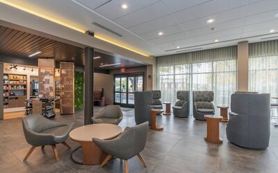 Courtyard by Marriott West Springfield
