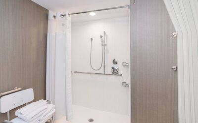 Courtyard by Marriott West Springfield