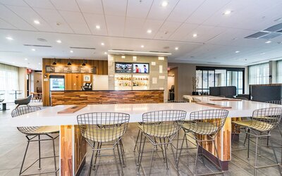 Courtyard by Marriott West Springfield