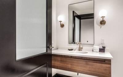 Bottleworks Hotel