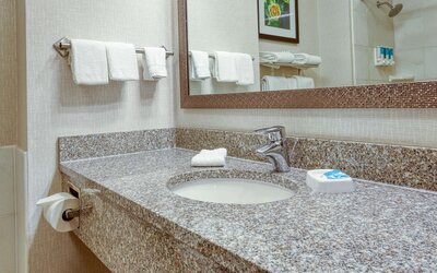 Drury Inn & Suites Indianapolis Northeast