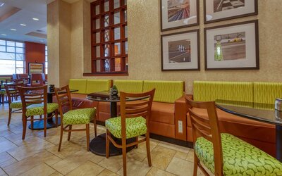 Drury Inn & Suites Indianapolis Northeast