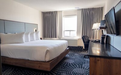 Carriage House Hotel & Conference Centre