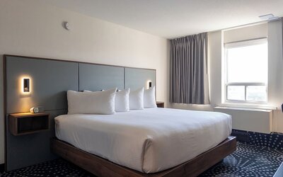 Carriage House Hotel & Conference Centre