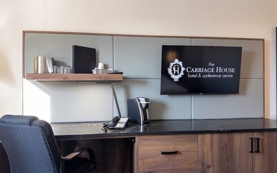 Carriage House Hotel & Conference Centre