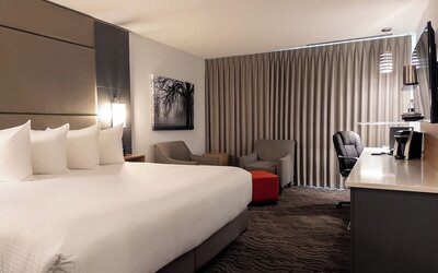Carriage House Hotel & Conference Centre