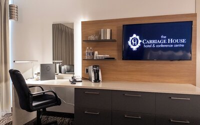 Carriage House Hotel & Conference Centre