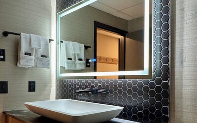 Carriage House Hotel & Conference Centre