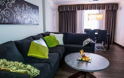 Best Western Plus Village Park Inn