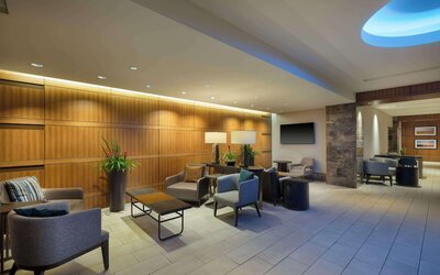 Hilton Indianapolis Hotel & Suites