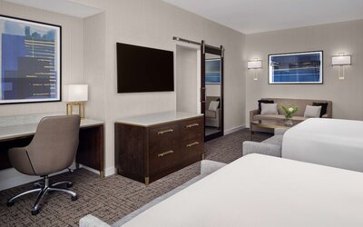 Hilton Indianapolis Hotel & Suites
